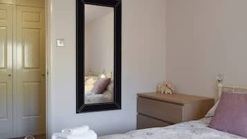 3 bedrooms, free WiFi, bed sheets