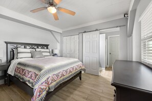 5 habitaciones, tabla de planchar con plancha y wifi gratis 
