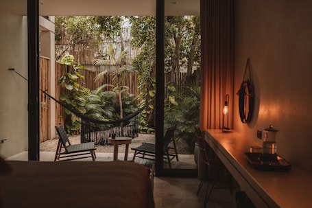 Casa Agape Boutique Hotel Rooftop Pool & Beach club access