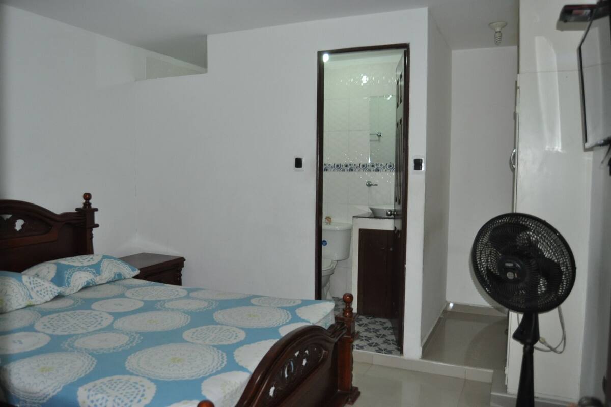 Family Townhome, 3 Bedrooms, 2 Bathrooms