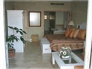 2 Schlafzimmer, Schreibtisch, Bügeleisen/Bügelbrett, WLAN