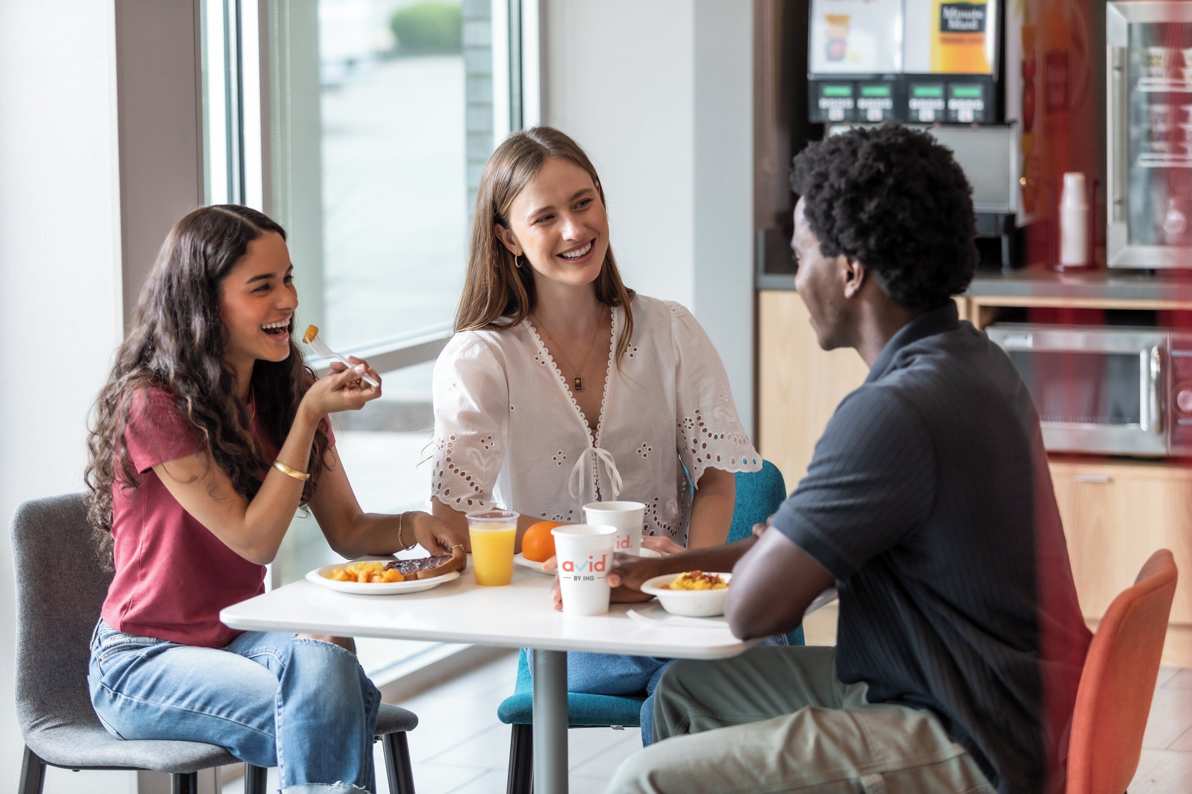Free daily continental breakfast 
