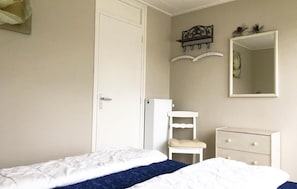 2 bedrooms, travel cot, free WiFi