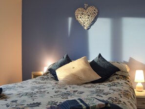 4 Schlafzimmer, kostenloses WLAN, Bettwäsche