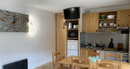 T3 STANDING hell auf den Pisten, nah an allen Annehmlichkeiten.