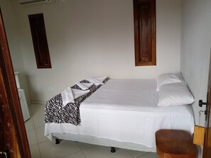 Basic Double Room | Free WiFi, bed sheets - Pousada Pôr do Sol (Maraú)