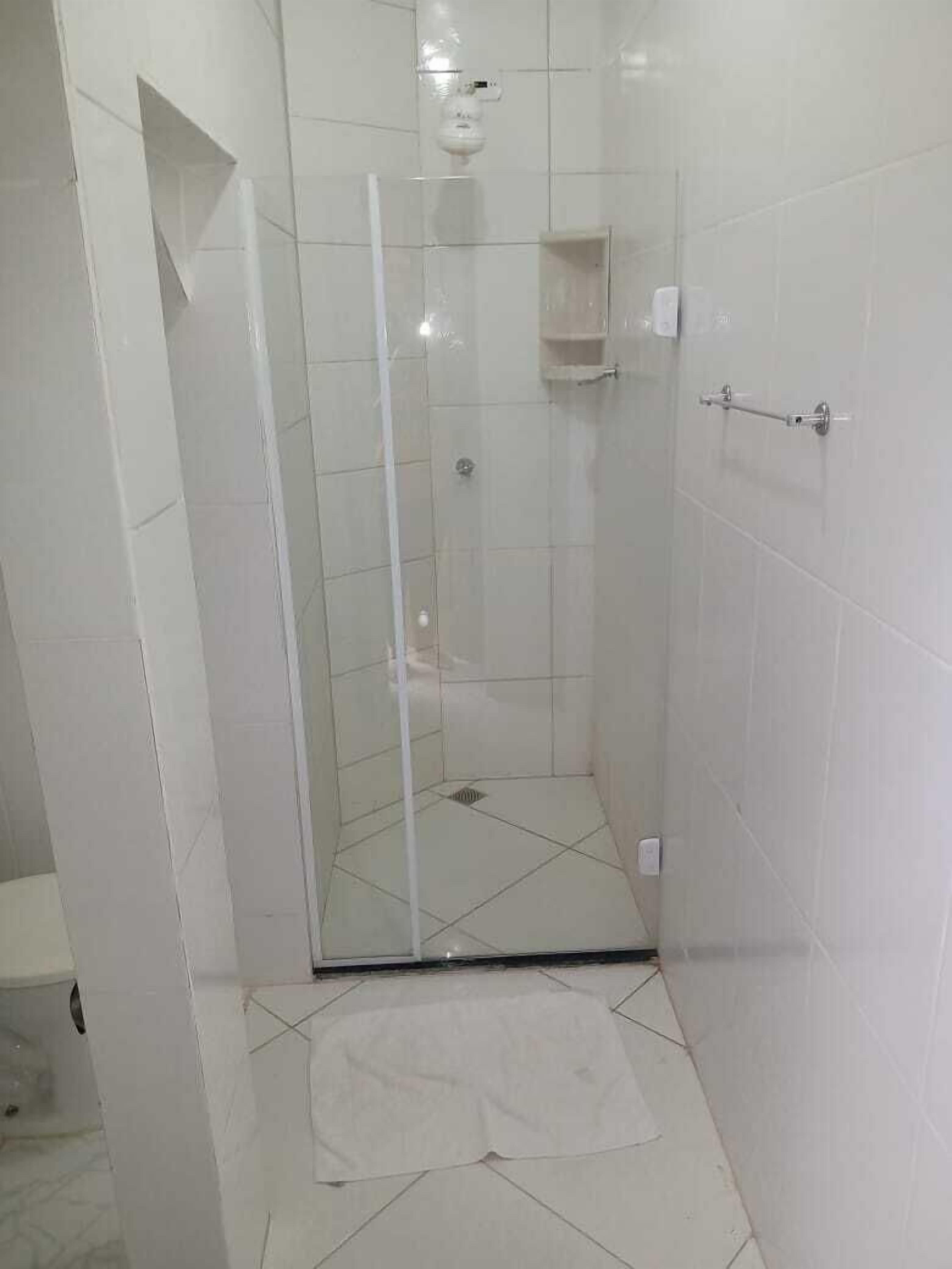 Basic Triple Room | Bathroom
