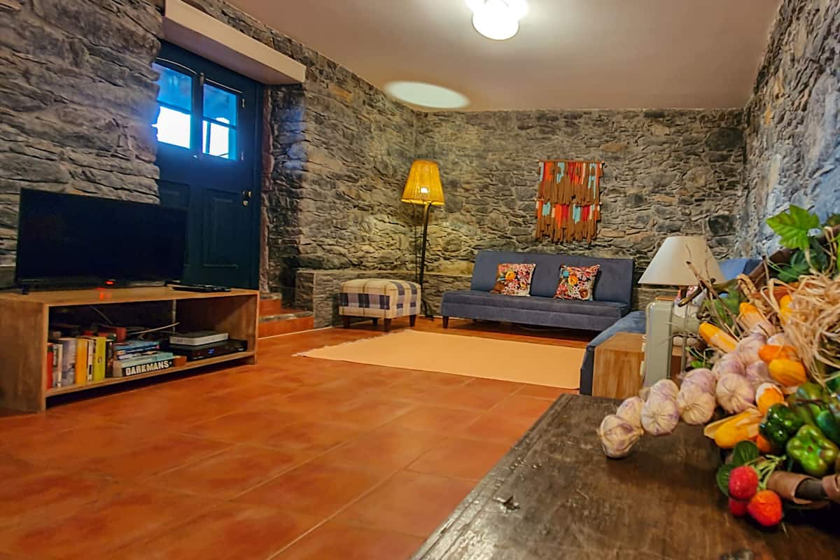 Casa panorámica, 3 habitaciones (Casa Grande) | Área de sala de estar | Televisión de pantalla plana
