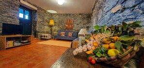 Panoramic House, 3 Bedrooms (Casa Grande) | Living area | Flat-screen TV - Quinta de São Lourenço (Calheta)