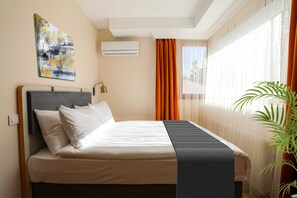 Standard Double or Twin Room | Minibar, desk, laptop workspace, free WiFi - Agate Hotel (Ankara)