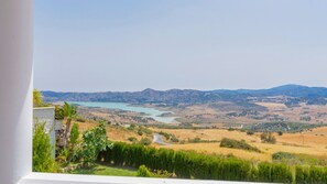 Interior - Villa María de Periana by Ruralidays (Málaga)