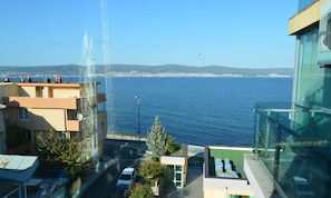 المنطقة المحيطة بالمنشأة