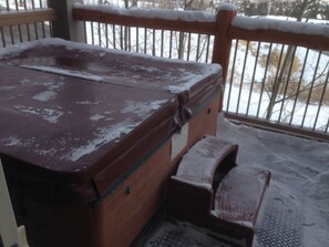 Bañera de hidromasaje al aire libre