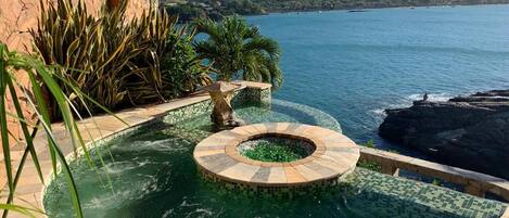 Room (Suite Fogo Hidro Piscina Deck) | Terrace/patio