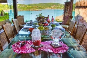 Free daily continental breakfast  - Cachoeira Inn (Búzios)