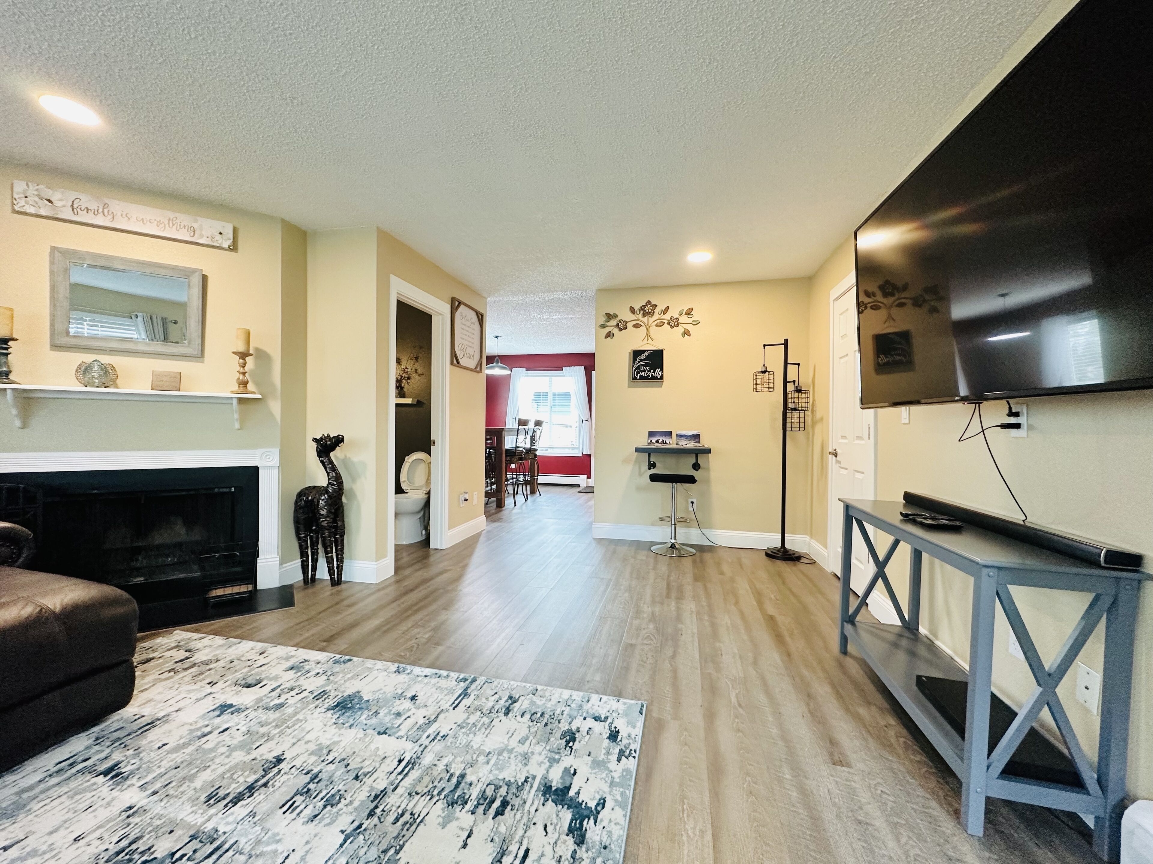 Smart TV, DVD player