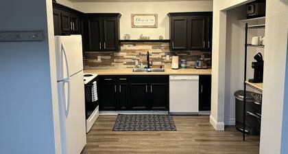 *The Lovely Place* Stunning 3BR 1.5 BA Sleeps 7. Private driveway RV parking.