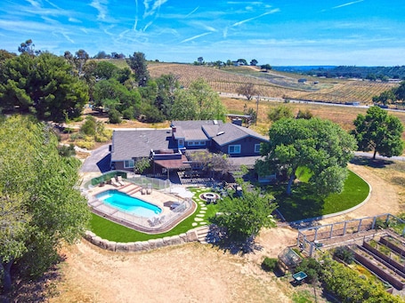 Exterior. Vinyl Vineyards Farmhouse - pool, hot tub, Paso Robles wine country, sleeps 12