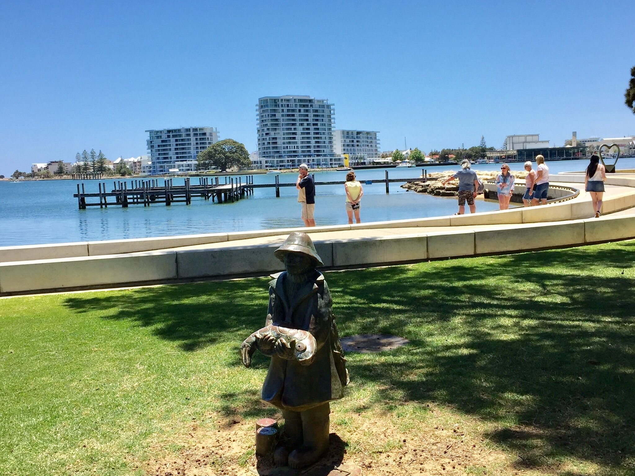 Meadow Springs - Modern & Stylish in Mandurah — image 6