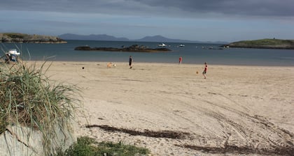 Spacious house in Rhoscolyn with amazing sea views and a short walk to the beach