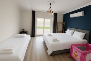 1 habitación, minibar y espacio para trabajar con laptop 
