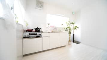 Awaji Holiday Inn Kariya | Private kitchenette | Fridge, microwave, stovetop, electric kettle