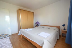 2 habitaciones, wifi gratis y ropa de cama
