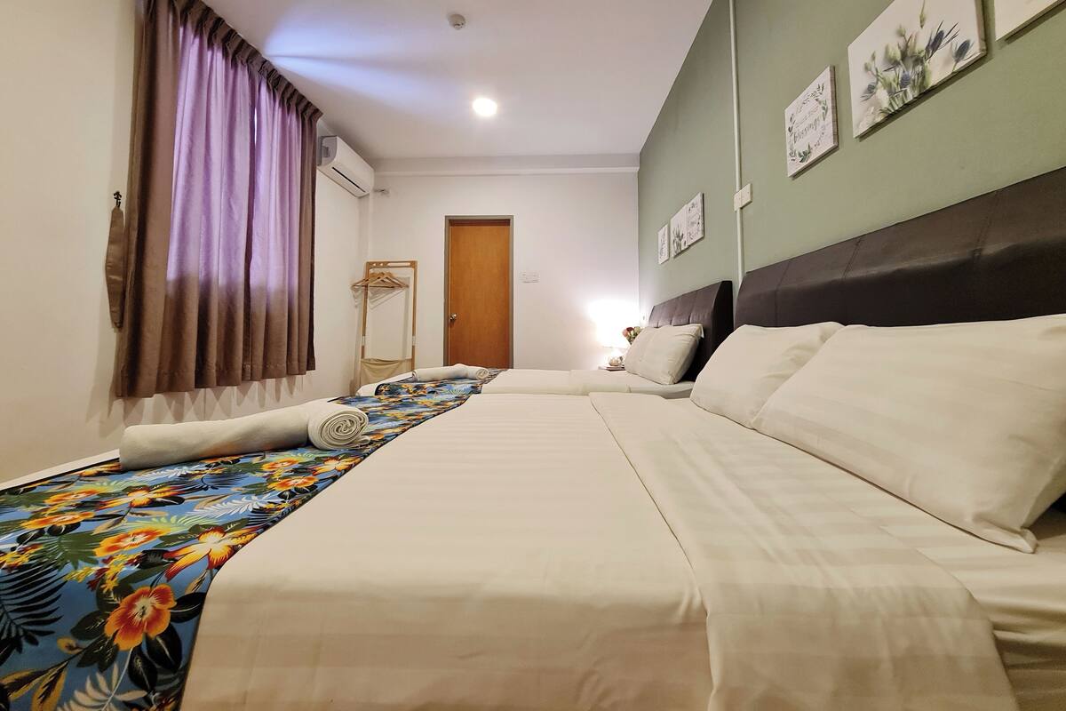 WiFi (free), bed sheets
