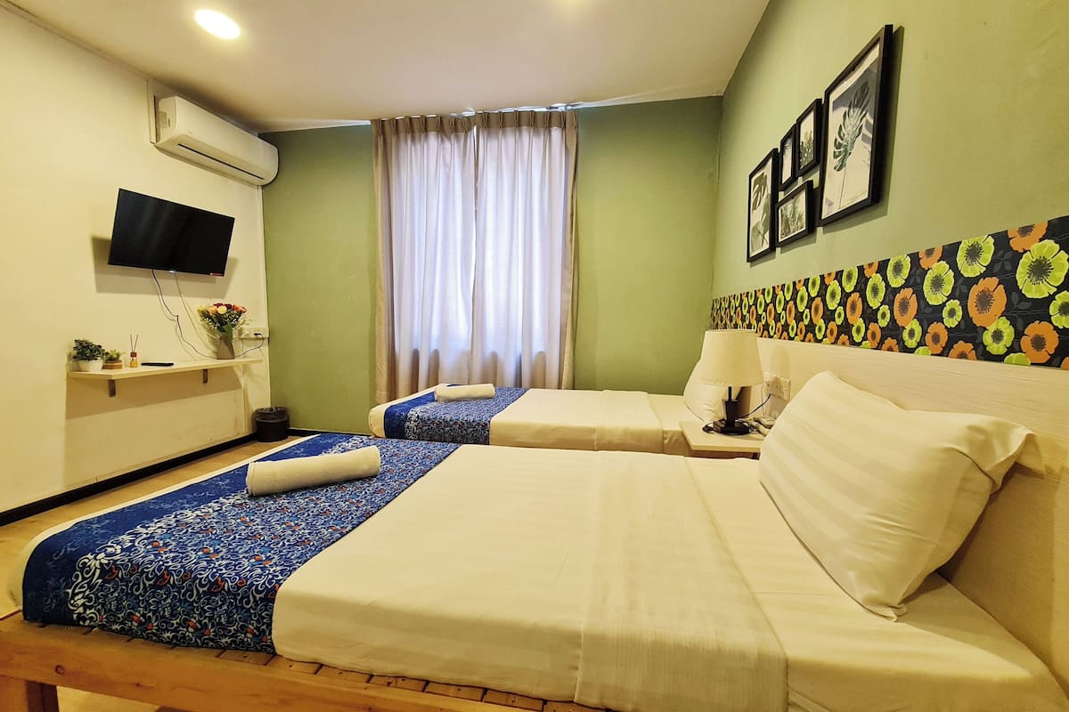 3 bedrooms, free WiFi, bed sheets
