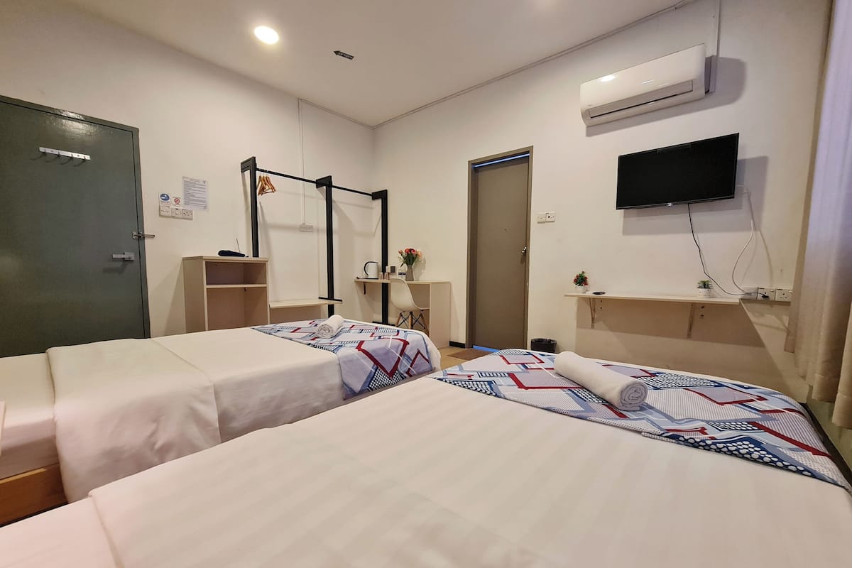 3 bedrooms, free WiFi, bed sheets