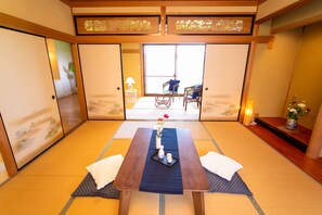 單棟房屋 (Awaji Seaside Resort in Shiduki) | 5 間睡房、書桌、熨斗/熨衫板、免費 Wi-Fi