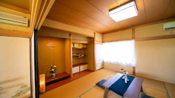 Awaji Seaside Resort in Shiduki | 5 bedrooms, desk, iron/ironing board, free WiFi