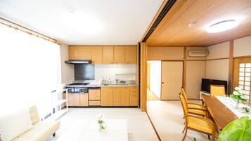 Awaji Seaside Resort in Shiduki | In-room dining