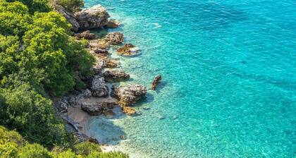 Lovely apartment in Stara Baska