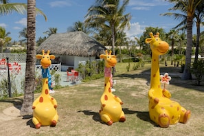 Children’s play area – outdoor
