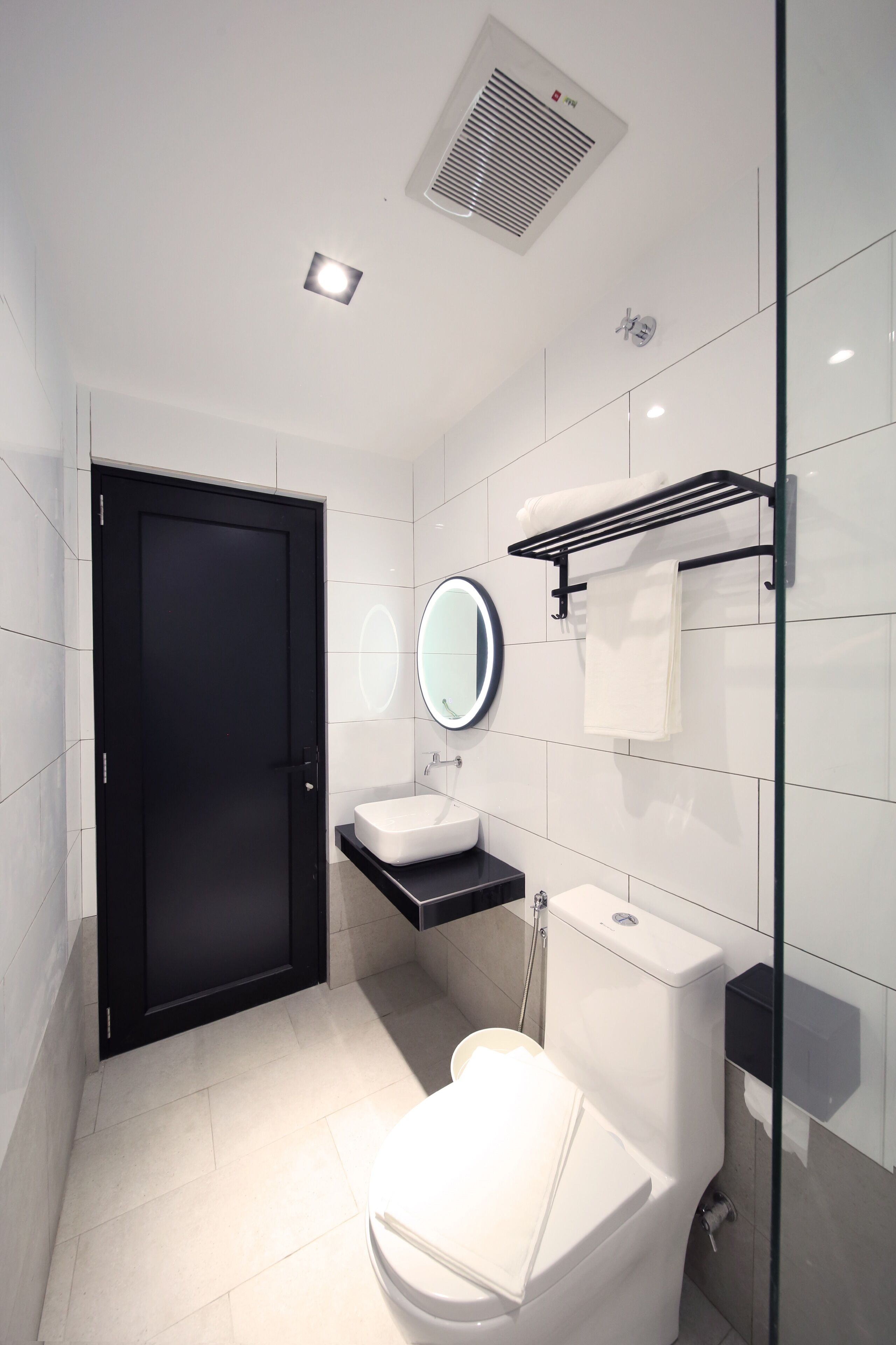superior single | bathroom | shower, hair dryer, bidet, towels
