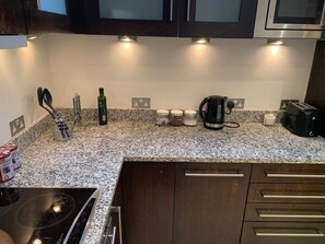 Private kitchen - Stylish 2 Bedroom Mews in Central London (London)