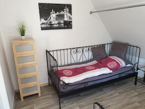 4 Schlafzimmer, Bügeleisen/Bügelbrett, kostenloses WLAN, Bettwäsche