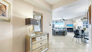 Unclassified image, 3 of 31, button - Regatta - Breathtaking Gulf and Bay Views! (Naples)