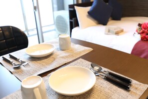 Iron/ironing board, free WiFi, bed sheets - The Grand Residence Hotel Hakata (Fukuoka)