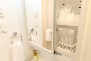 Comfort-Doppelzimmer | Badezimmer