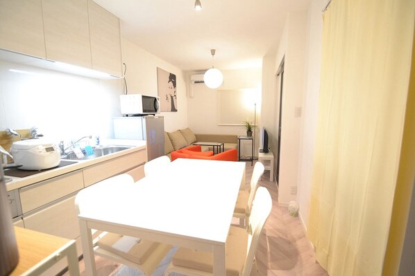 Private Vacation Home, Non smoking | In-room dining - Dekijima Sakura House (Osaka)