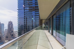 Exterior - Luxury 2BR Marina Gate 3 (Dubai)