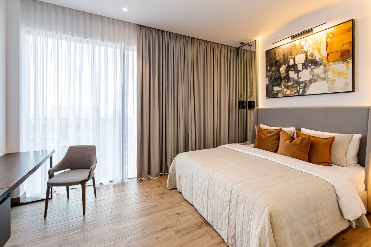 Superior-Apartment, 2 Schlafzimmer, Nichtraucher, Seeblick | Individuell dekoriert, individuell eingerichtet, Babybetten