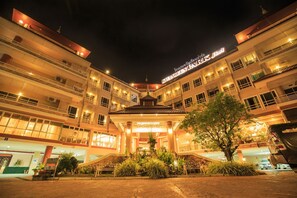 Front of property - Kwanruen Park hotel (Nakhon Ratchasima)
