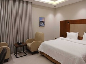 客房內保險箱、獨特裝潢、布置獨特、熨斗/熨衣板