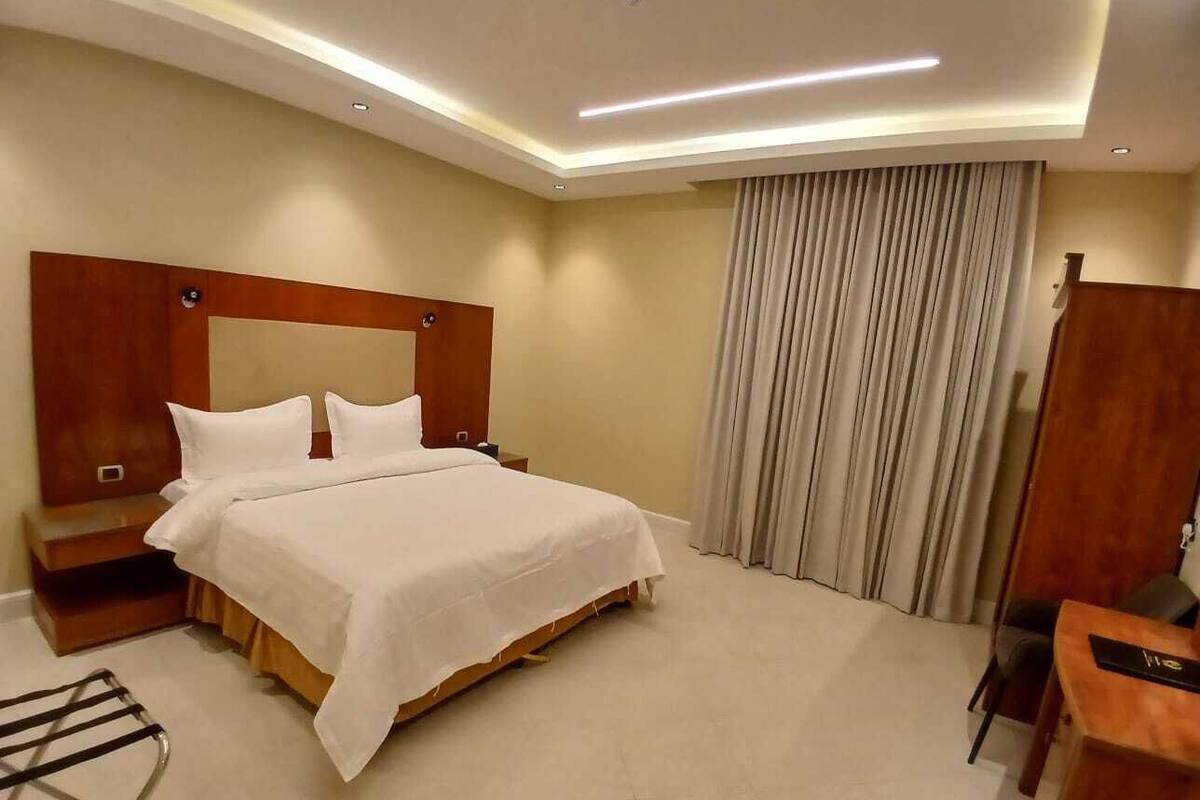 1 Schlafzimmer, Zimmersafe, individuell dekoriert