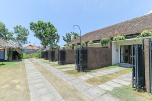 Exterior - Ninja Suite Villa (Denpasar)