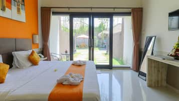 Standard-Doppelzimmer | Schreibtisch, laptopgeeigneter Arbeitsplatz, schallisolierte Zimmer