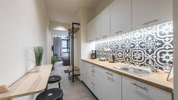 Superior Studio Suite (Andromeda) | 1 bedroom, desk, blackout curtains, soundproofing